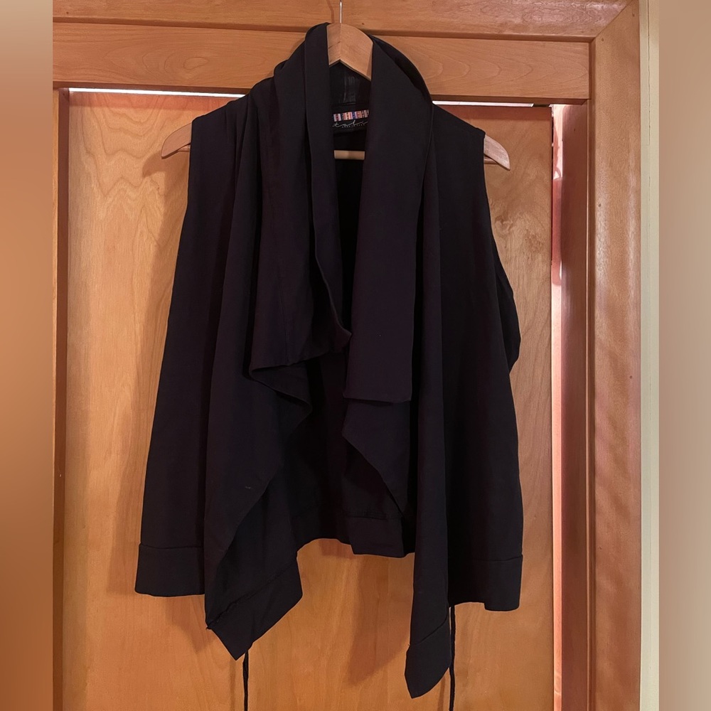 Evereve black vest from Talia